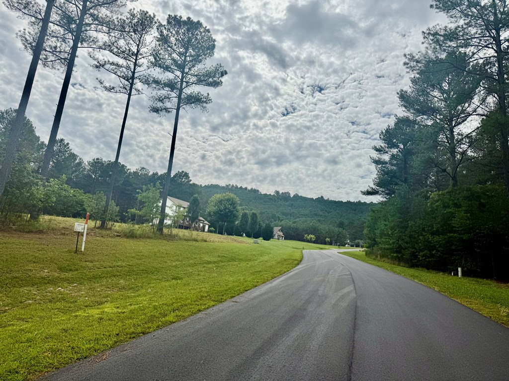 433961 Blairsville
 Land