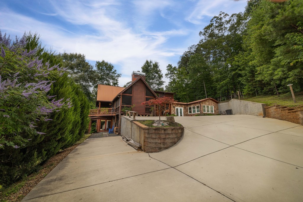 433983 Blue Ridge Active
