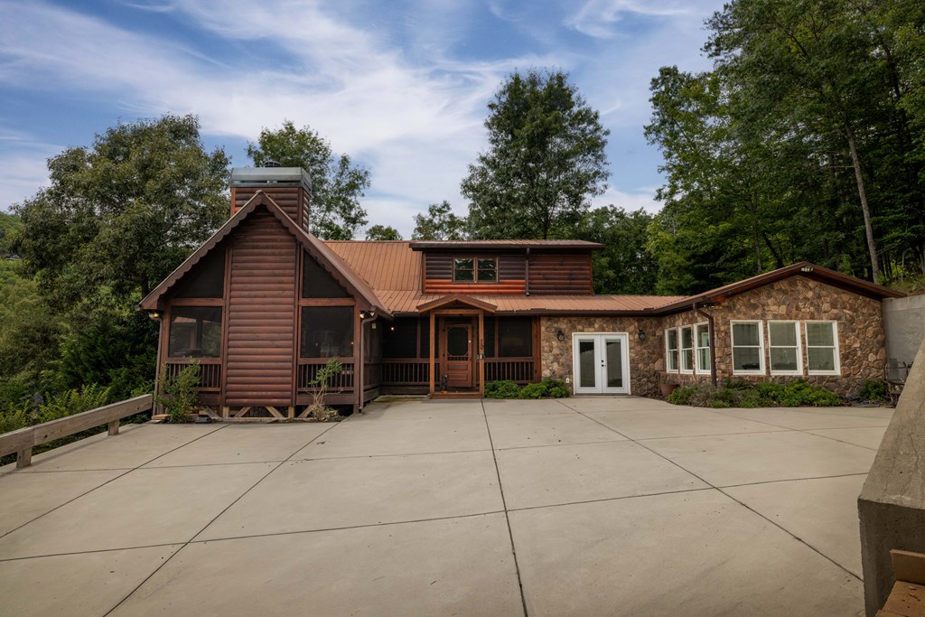 433983 Blue Ridge Active