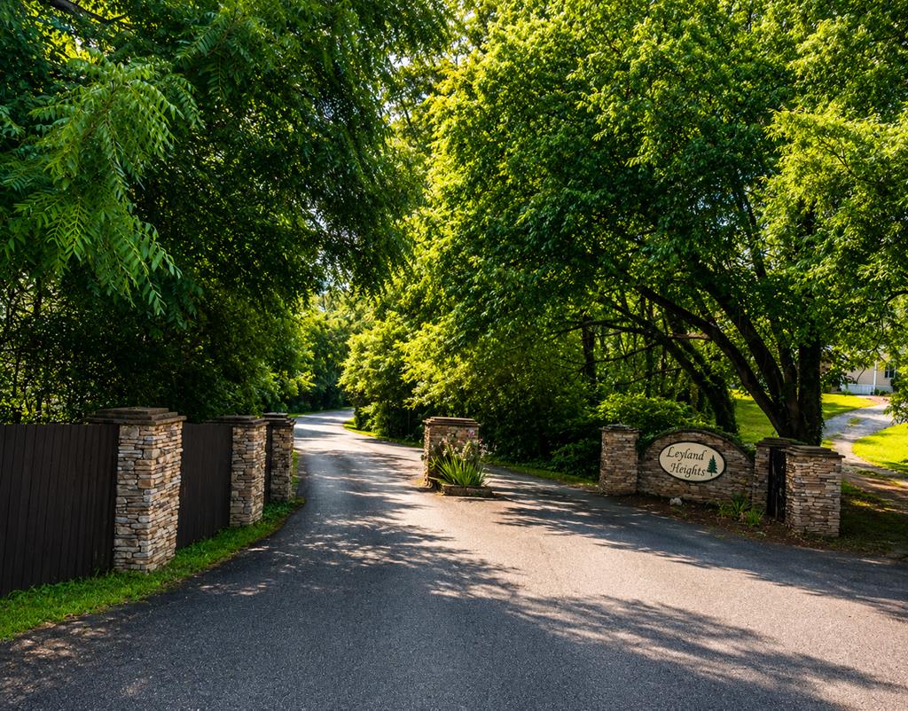 434007 Ellijay
 Land