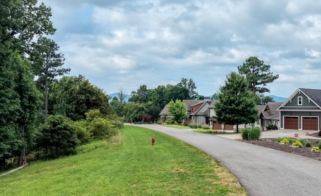 434038 Blairsville
 Land
