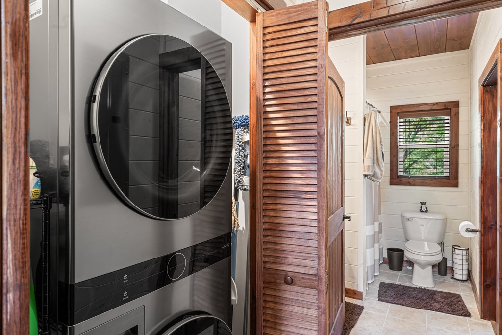 434043 Brasstown Active