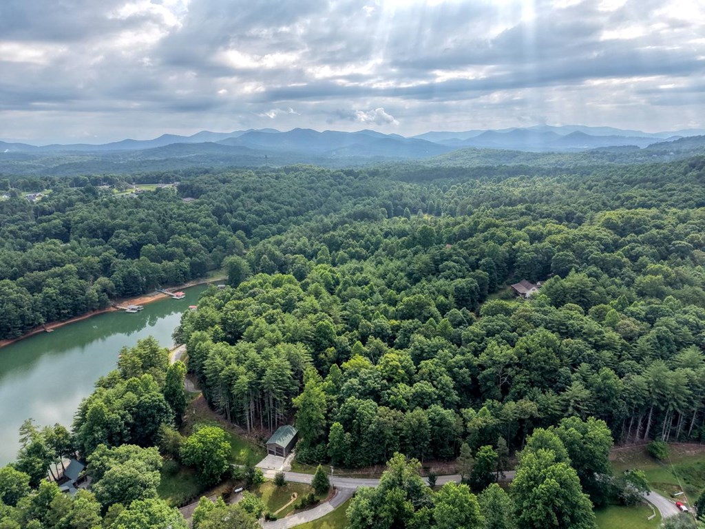 434044 Blairsville
 Land