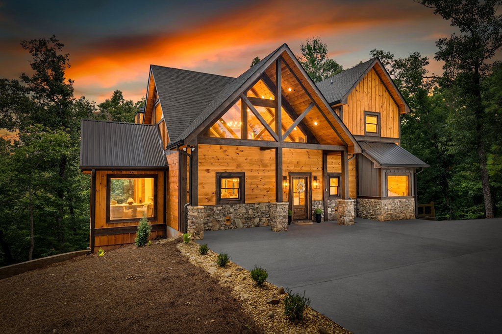 434047 Blue Ridge Active