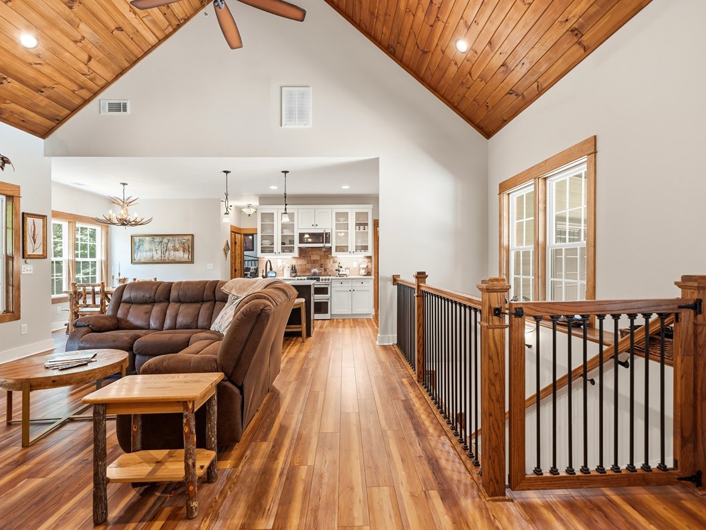434050 Ellijay Active