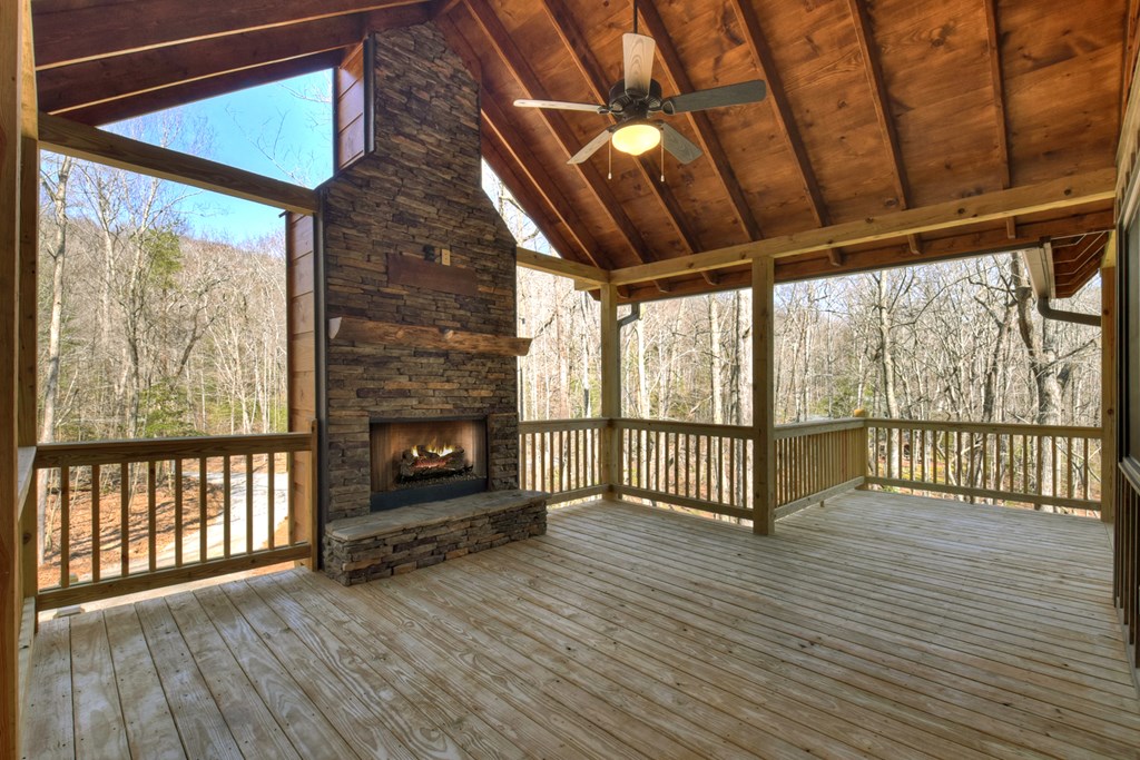 434051 Blue Ridge Active