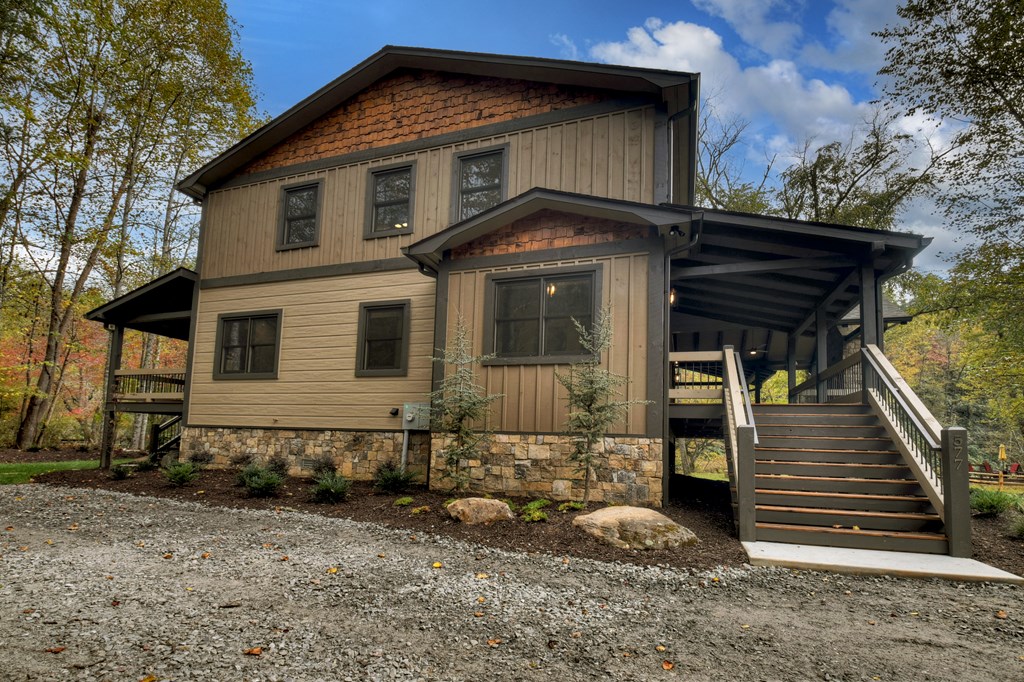 434053 Mineral Bluff Active