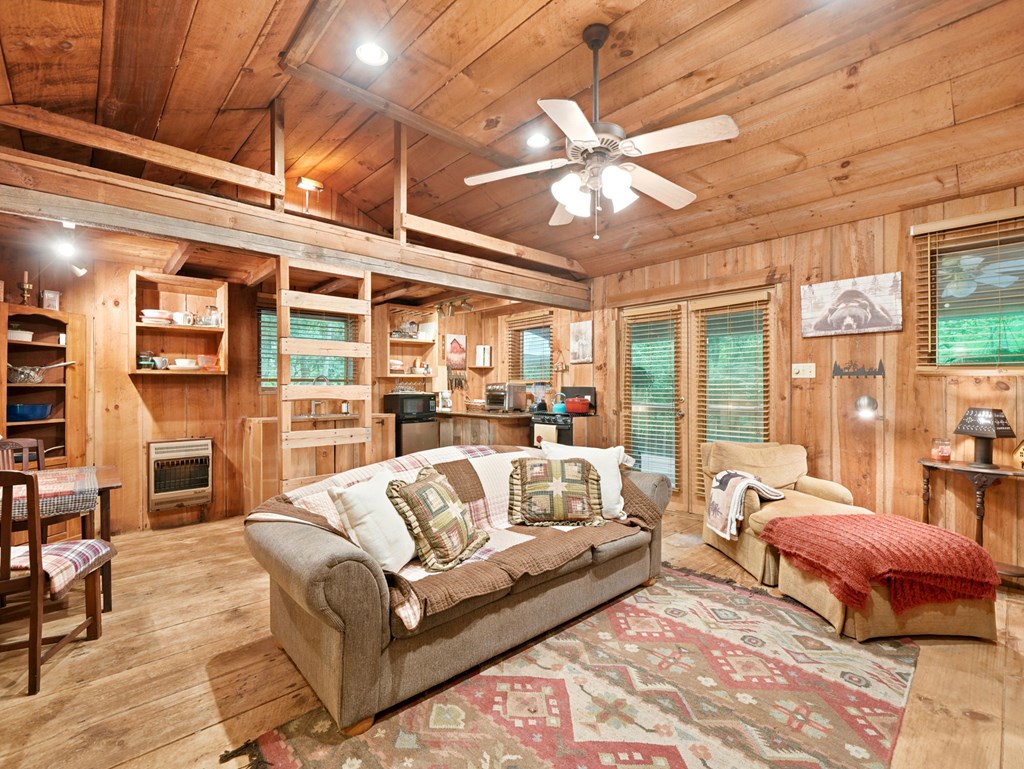 434088 Blue Ridge Active