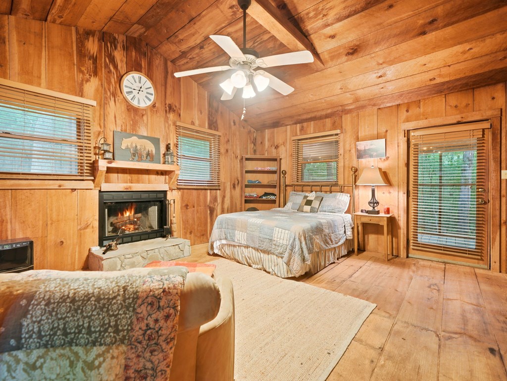 434088 Blue Ridge Active
