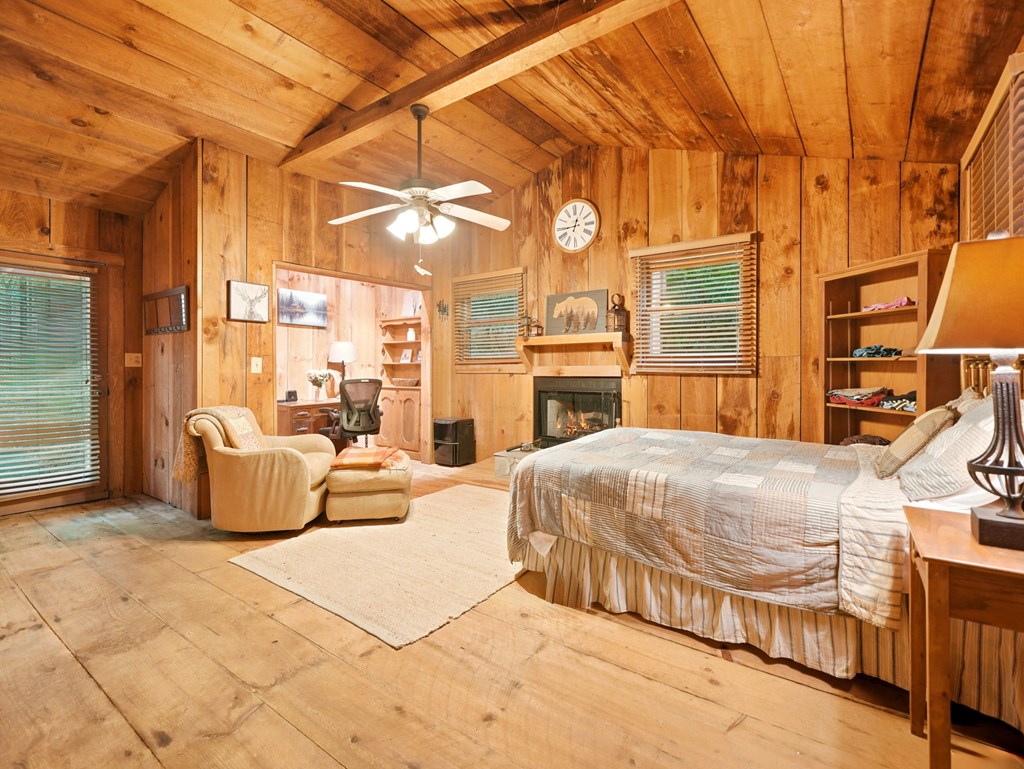 434088 Blue Ridge Active