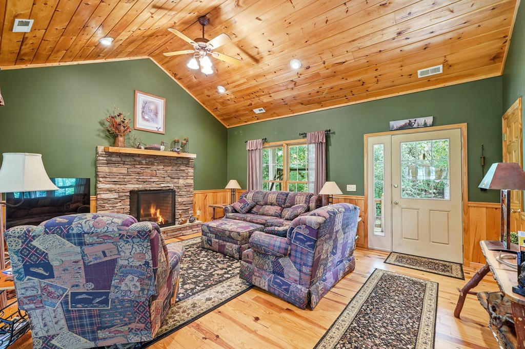 434188 Hiawassee Active