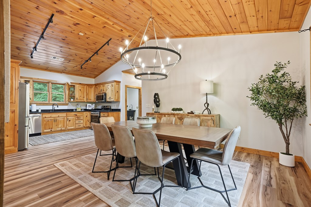 434203 Ellijay Active