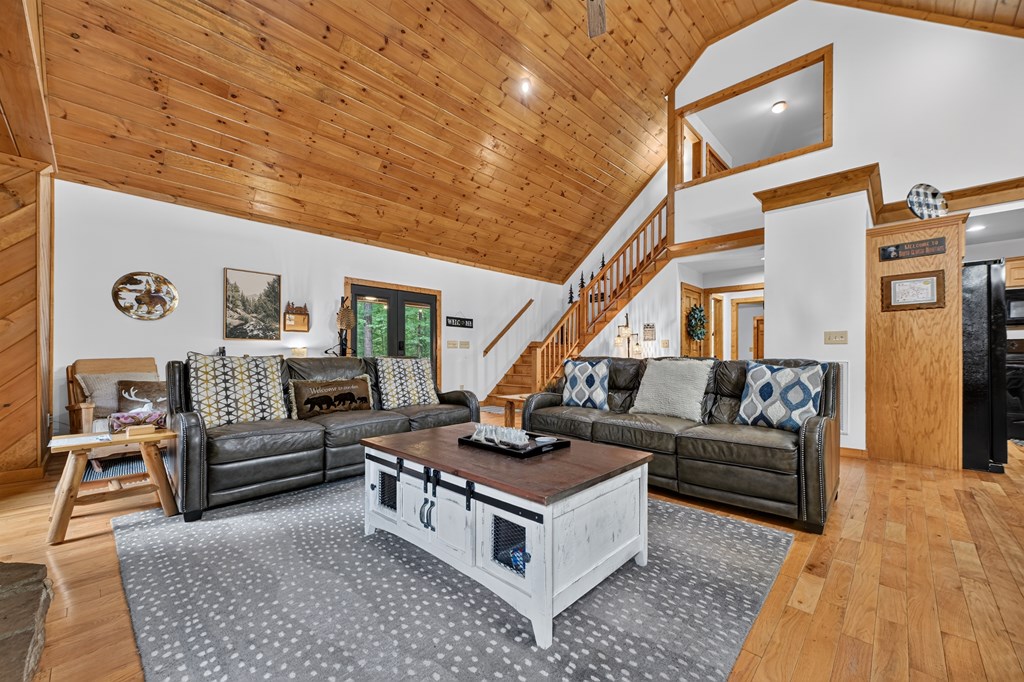 434210 Ellijay Active