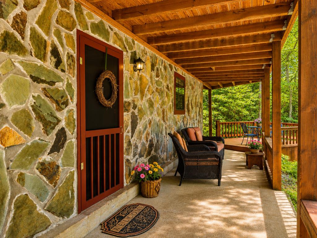 434211 Mineral Bluff Pending