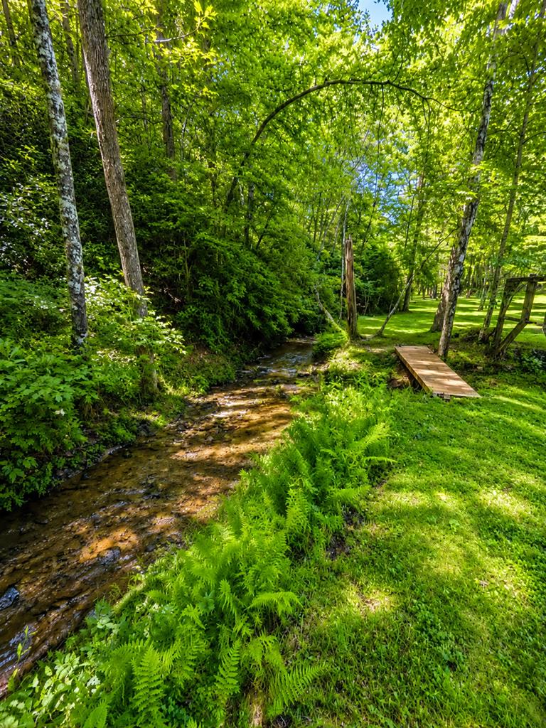 434211 Mineral Bluff Pending