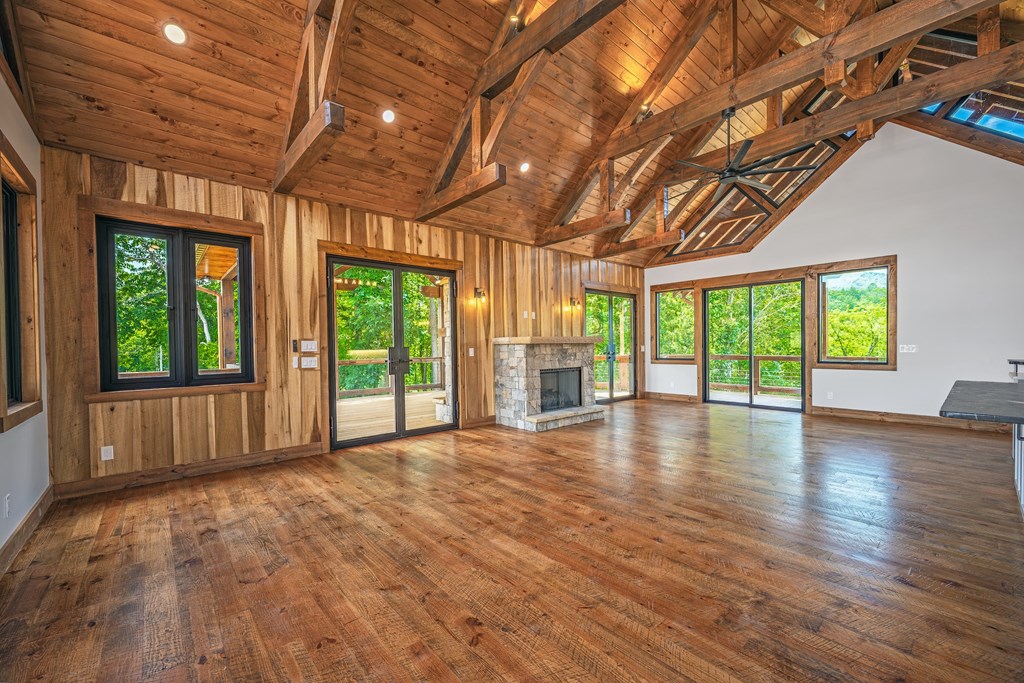 434228 Mineral Bluff Active