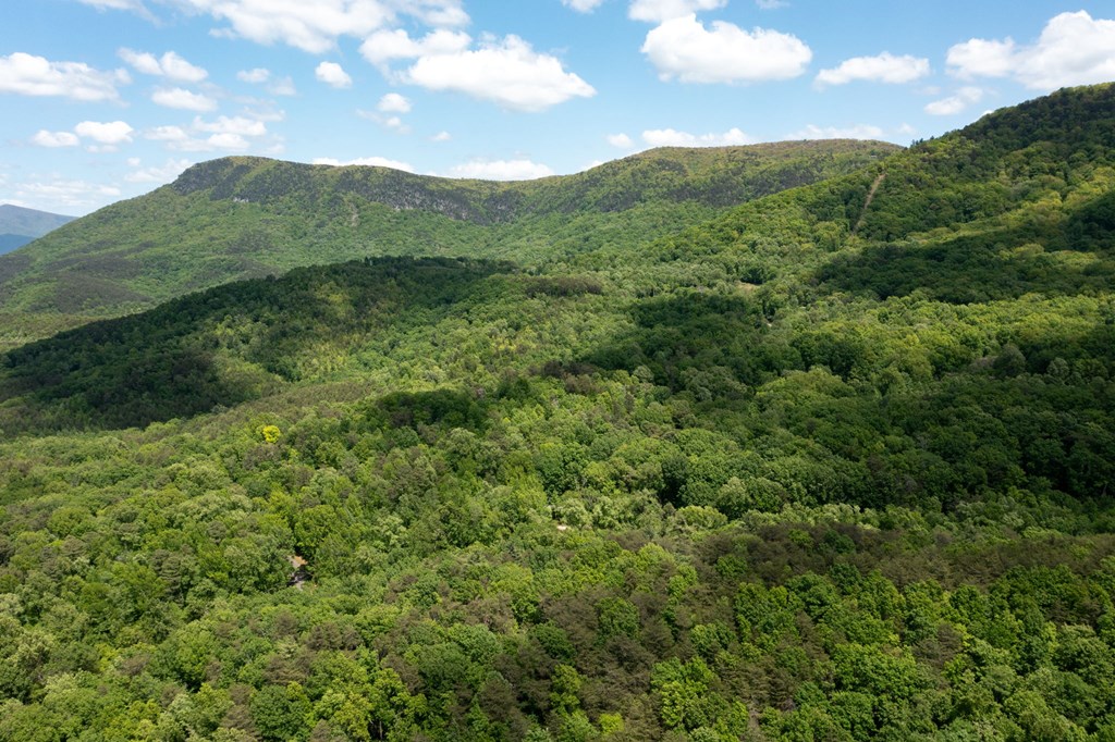 434263 Chatsworth
 Land