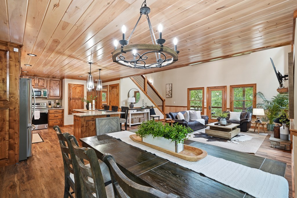 434295 Mineral Bluff Active