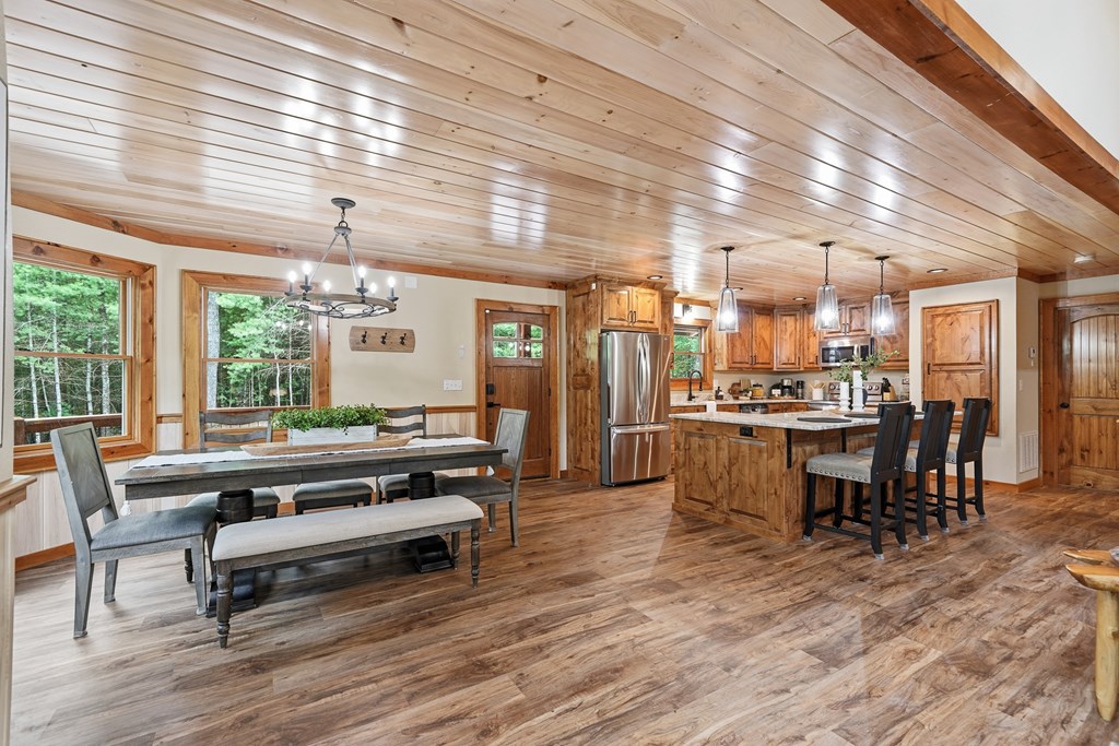434295 Mineral Bluff Active