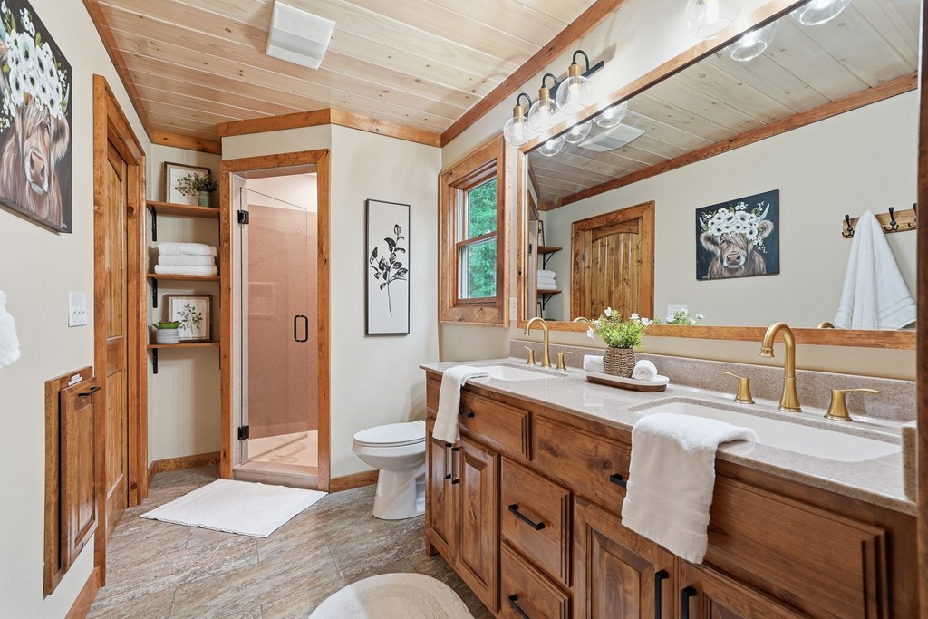 434295 Mineral Bluff Active