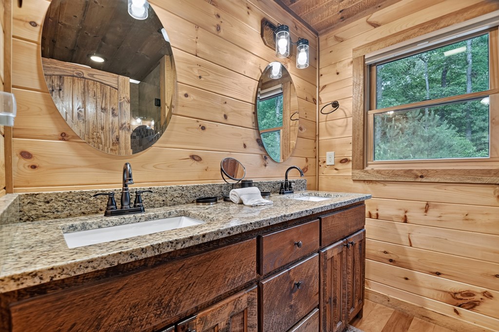 434313 Mineral Bluff Active