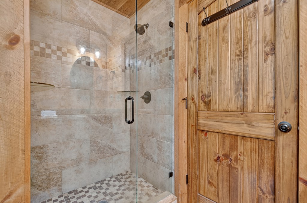 434313 Mineral Bluff Active
