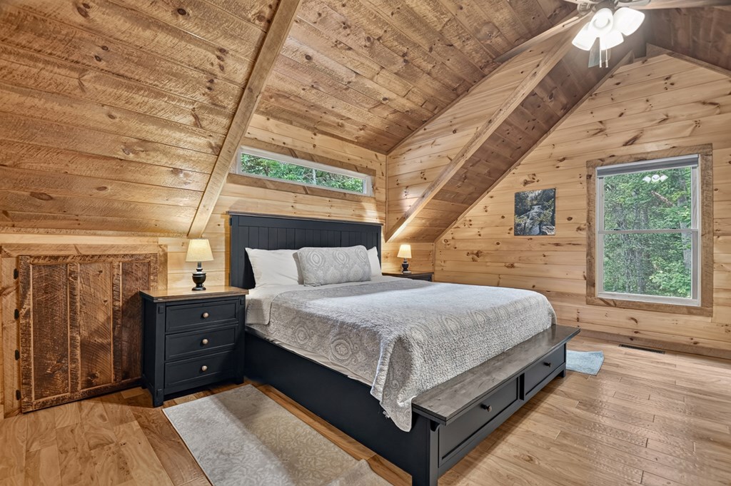 434313 Mineral Bluff Active