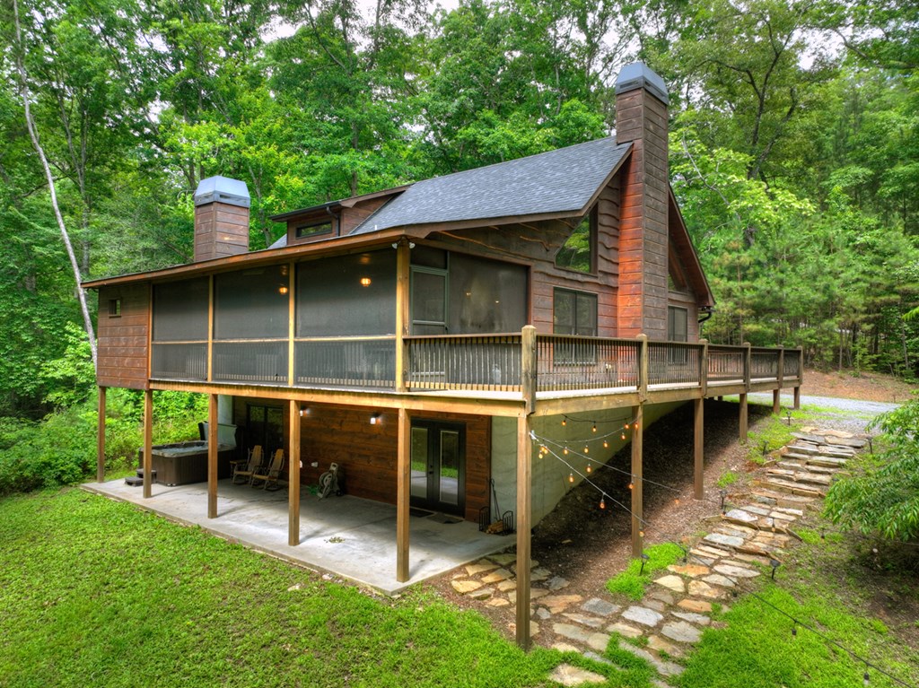 434313 Mineral Bluff Active