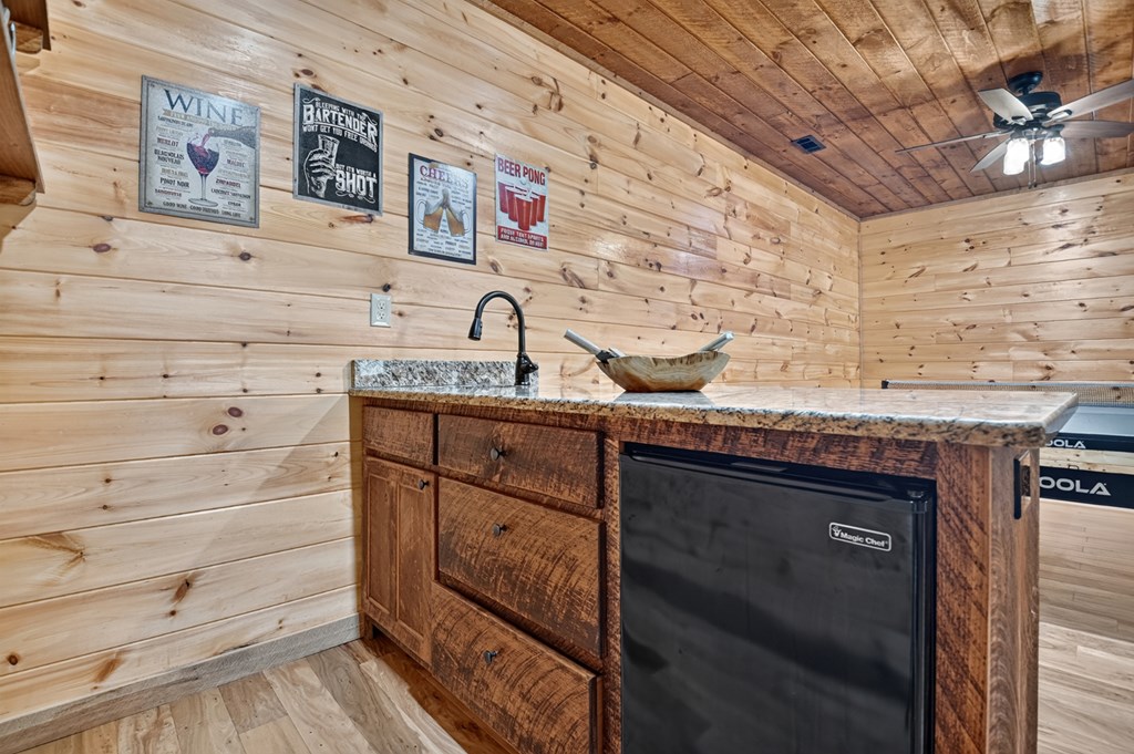 434313 Mineral Bluff Active