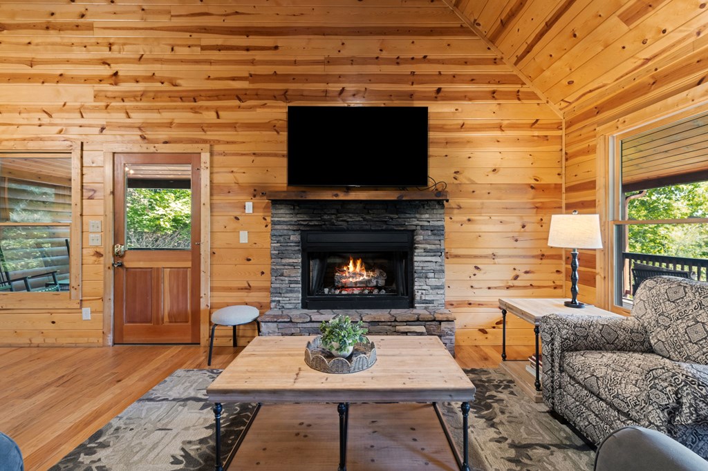 434316 Blue Ridge Active
