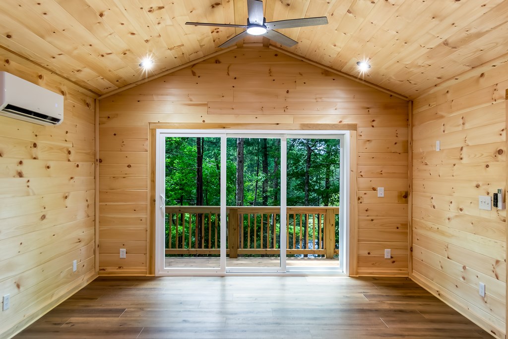 434350 Blue Ridge Active