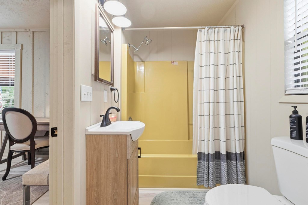 434356 Morganton Active