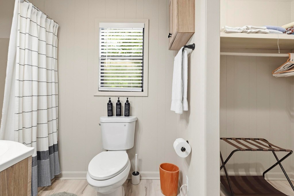 434356 Morganton Active