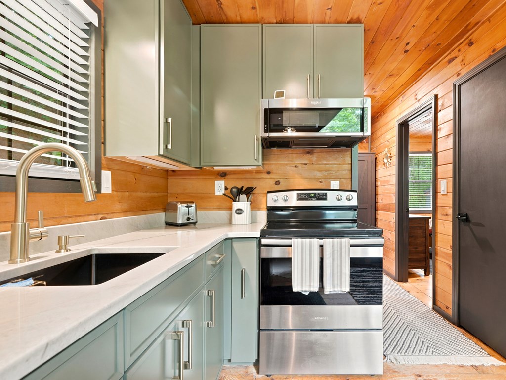 434377 Mineral Bluff Active