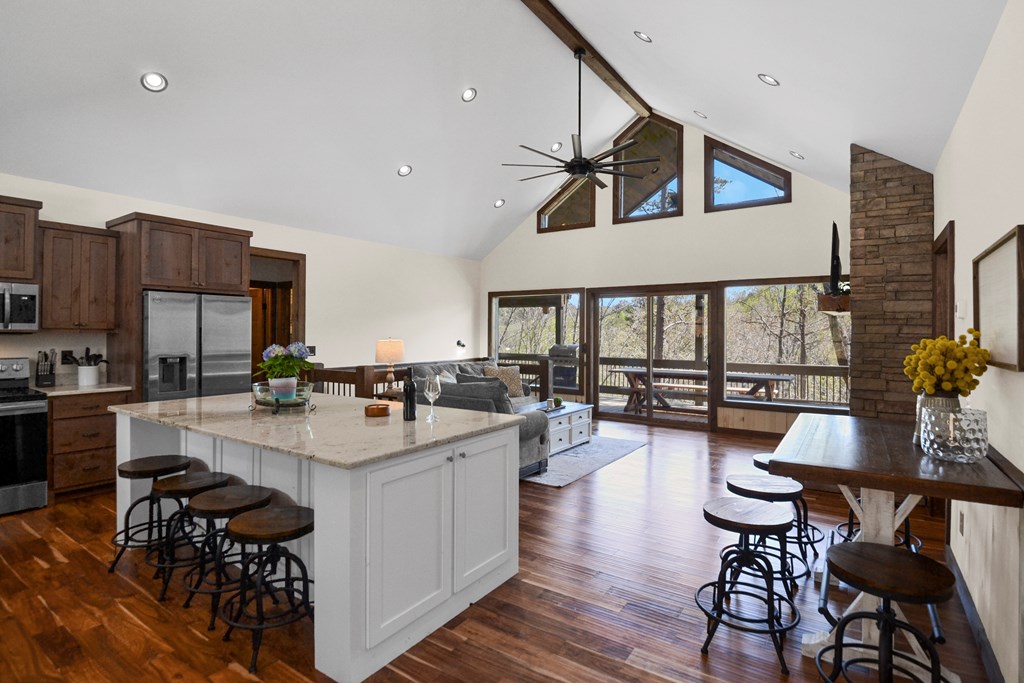 434389 Ellijay Active