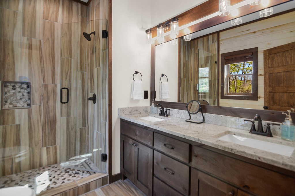 434389 Ellijay Active