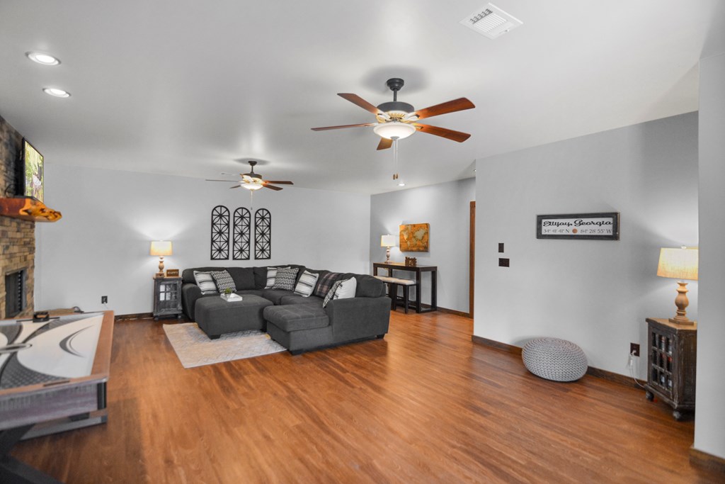 434389 Ellijay Active
