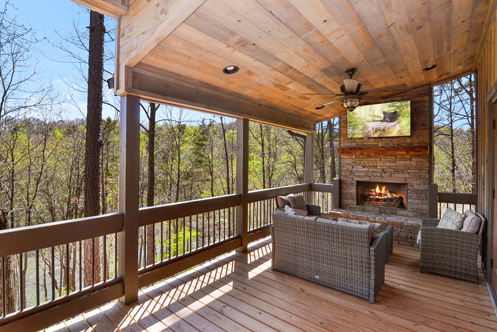434389 Ellijay Active