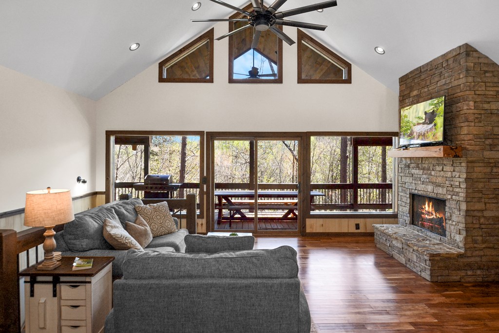 434389 Ellijay Active