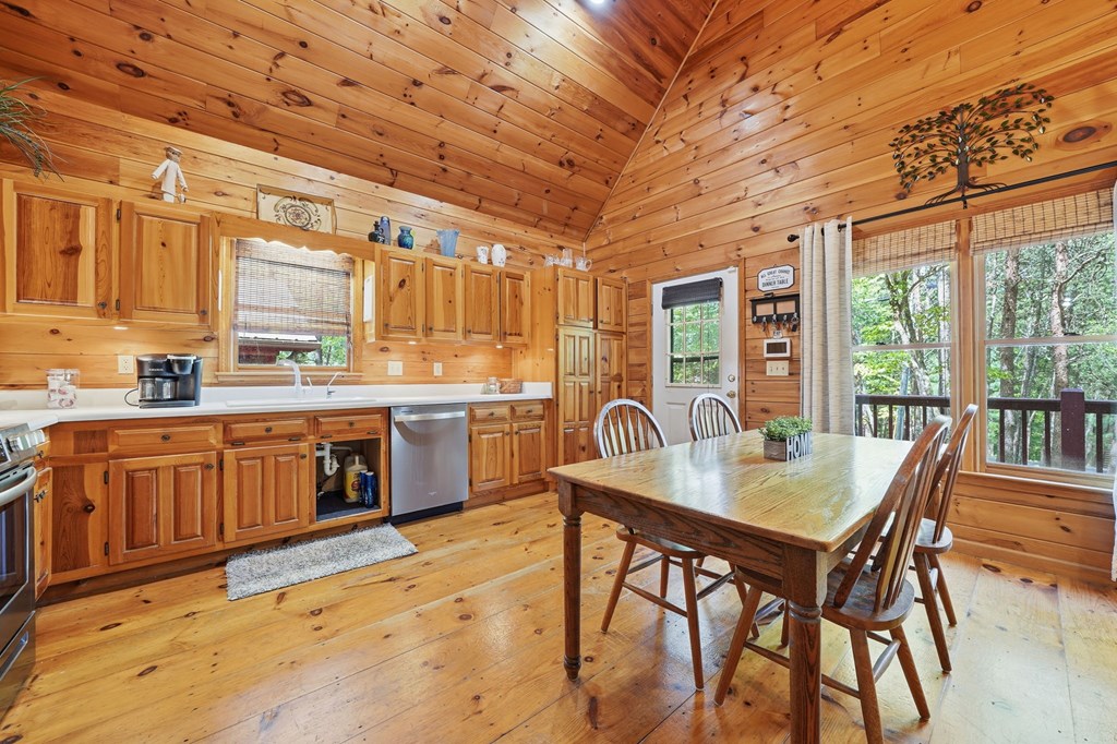 434396 Ellijay Active