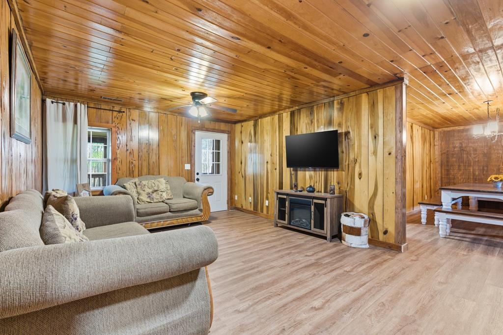 434408 McCaysville Active