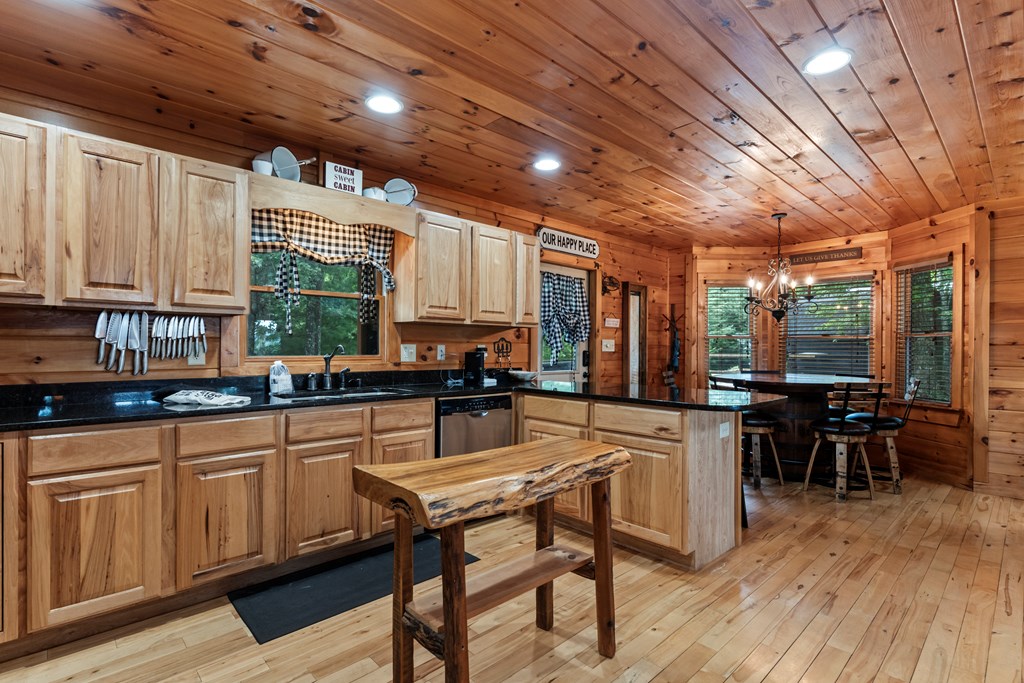 434437 Morganton Active