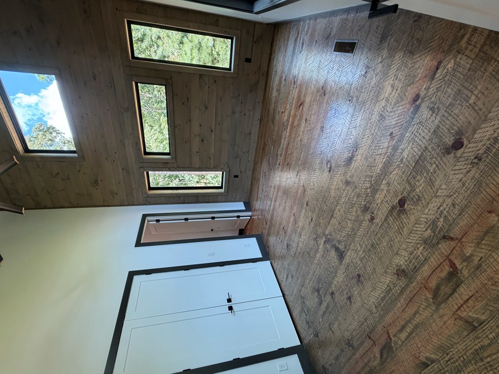 434438 Blue Ridge Active