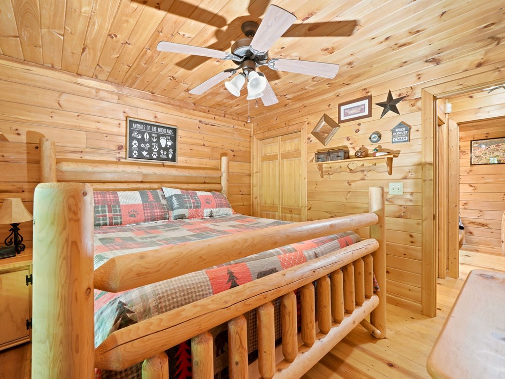 434455 Cherry Log Active