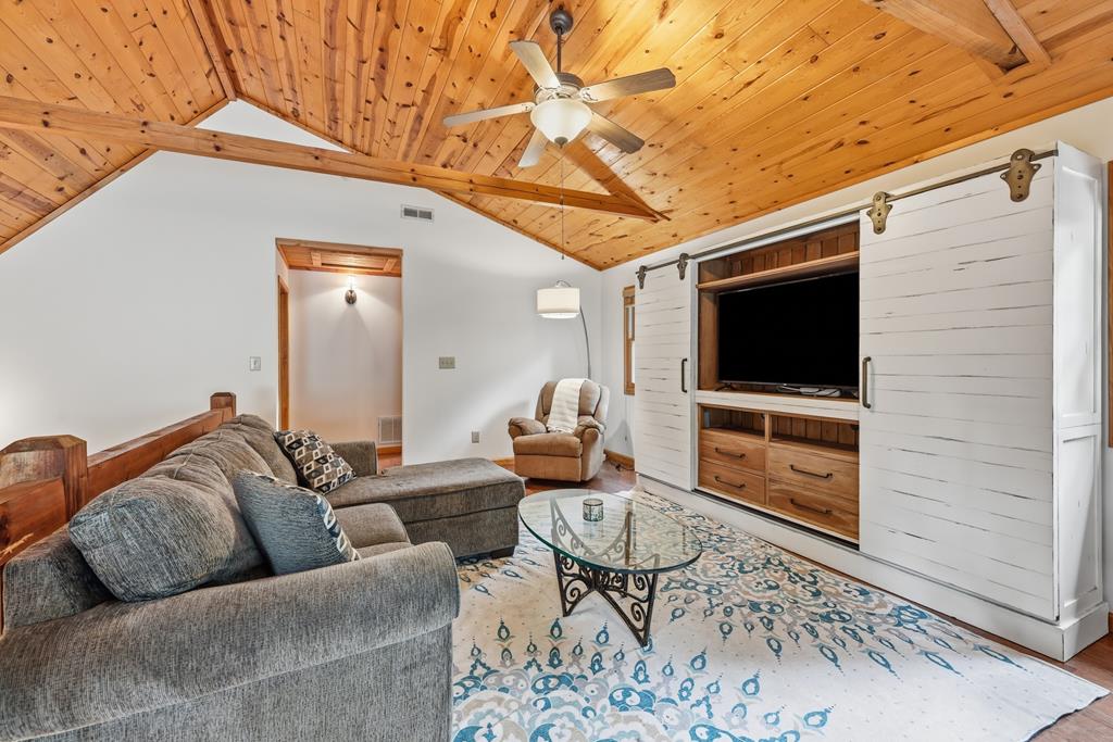 434462 Blue Ridge Active
