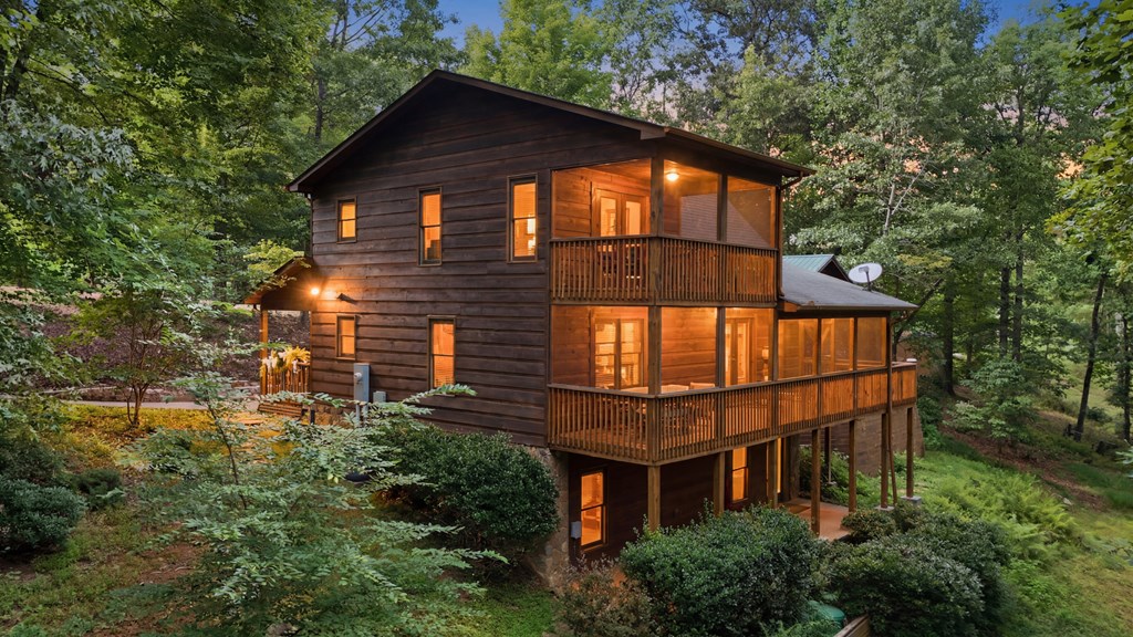 434462 Blue Ridge Active