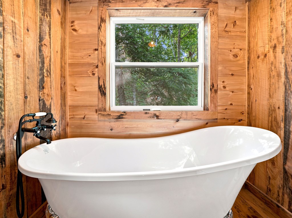 434467 Blue Ridge Active