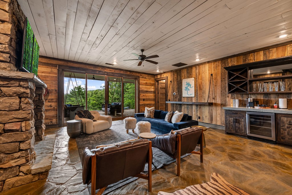 434534 Morganton Active