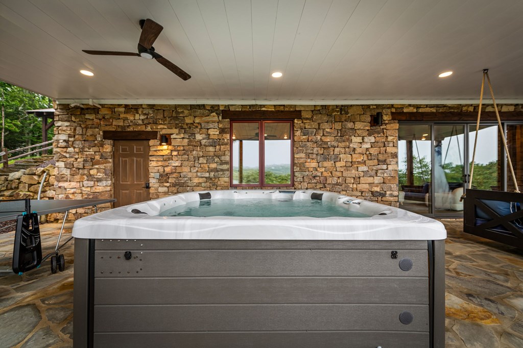 434534 Morganton Active