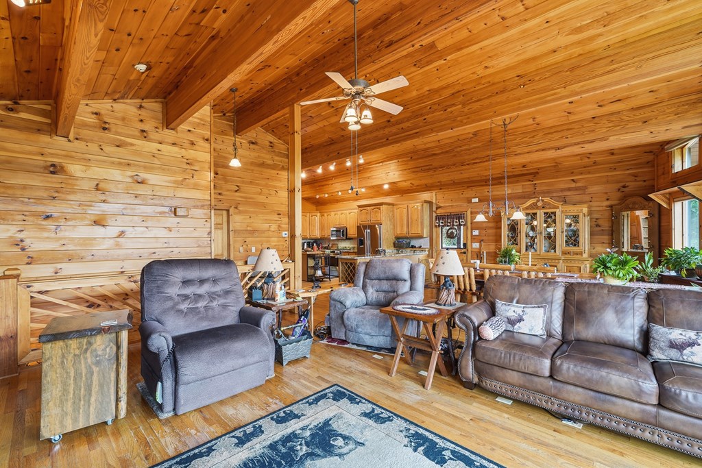 434551 Ellijay Active